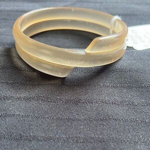 Vintage Chic Cream Moonglow Lucite Wrap Brangle